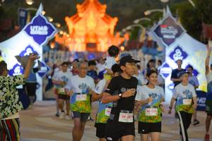 BIB: 285, 031
                            <button type="button" onclick="openModal(22466876)" class="btn btn-primary btn-sm float-right btn-popup" data-toggle="modal" data-target=".modal-high-quality">
                        <i class="fas fa-shopping-cart"></i> Add to Cart
                    </button>
                                            <button type="button" onclick="isThisMe(22466876, true)" class="btn btn-success btn-sm float-right btn-popup btn-isme hidden" data-toggle="tooltip" data-placement="bottom" title="นี่คือรูปของคุณใช่ไหม คลิกที่นี่เพื่อเอาเข้าอัลบั้ม">
                        <i class="fas fa-plus"></i> Add to album
                    </button>
                    <button type="button" onclick="isThisMe(22466876, false)" class="btn btn-warning btn-sm float-right btn-popup btn-isnotme hidden">
                        <i class="fas fa-ban"></i> Remove from album
                    </button>